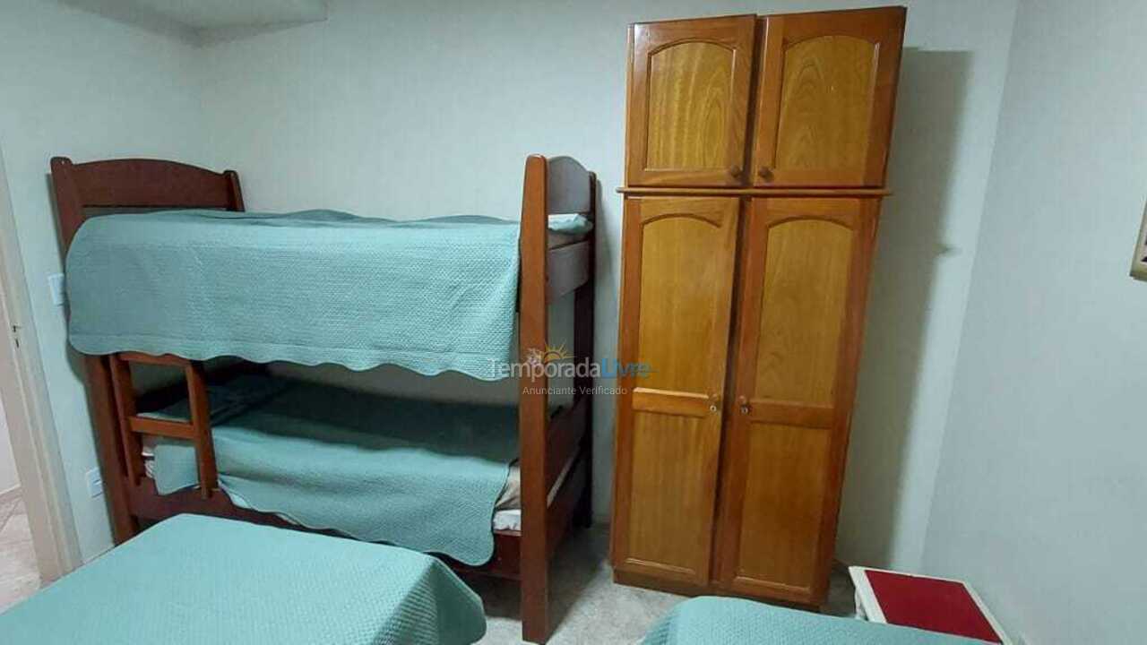 Casa para aluguel de temporada em Florianópolis (Jurere Tradicional)