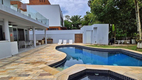 Hermosa casa a 150 m de la playa, 16 personas, Riviera São Lourenço - Bertioga