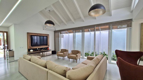 Hermosa casa a 150 m de la playa, 16 personas, Riviera São Lourenço - Bertioga