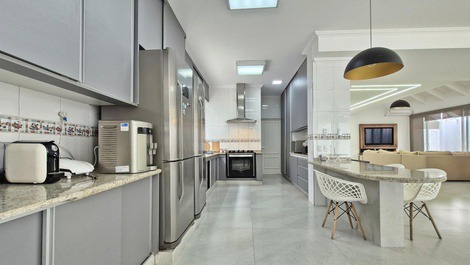 Hermosa casa a 150 m de la playa, 16 personas, Riviera São Lourenço - Bertioga