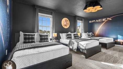 Casa com 9 quartos próximo a Disney