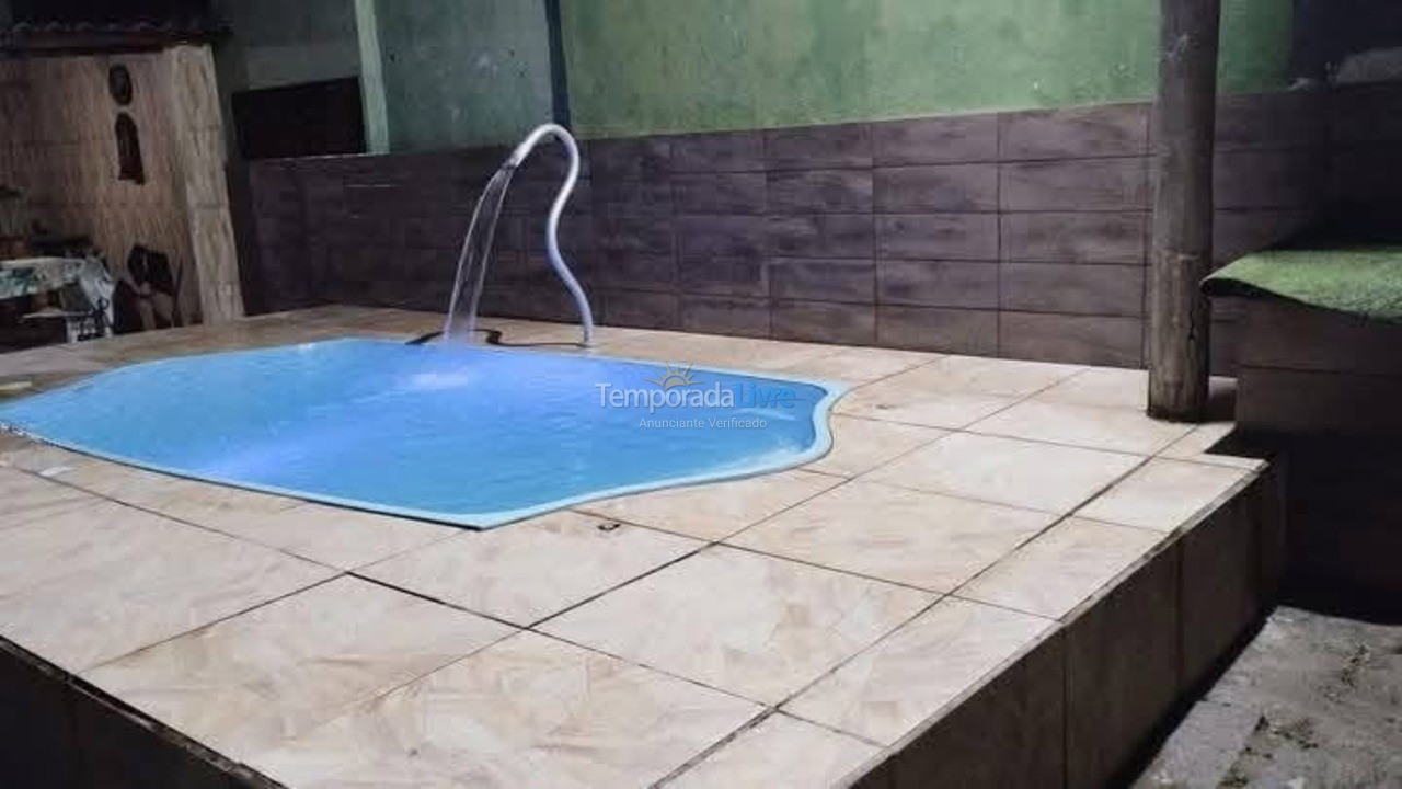 Casa para aluguel de temporada em Iguaba Grande (Ubá)