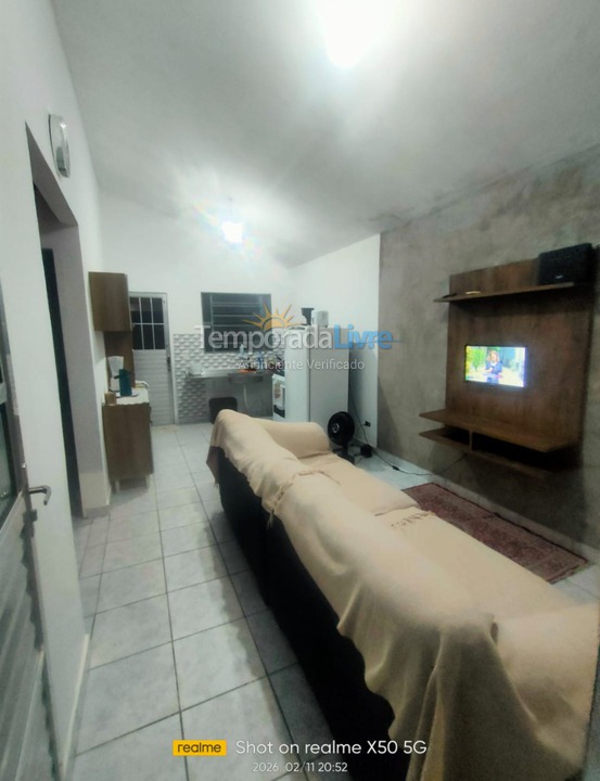 Casa para aluguel de temporada em Caraguatatuba (Jardim Casa Branca)