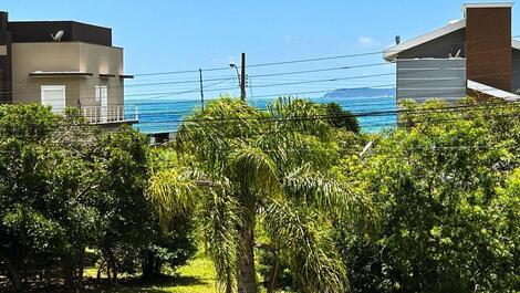 Apartamento 03 Dormitórios em Mariscal