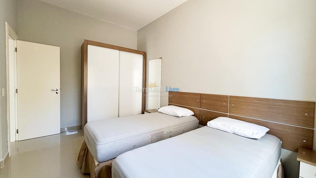 Apartamento para aluguel de temporada em Bombinhas (Mariscal)