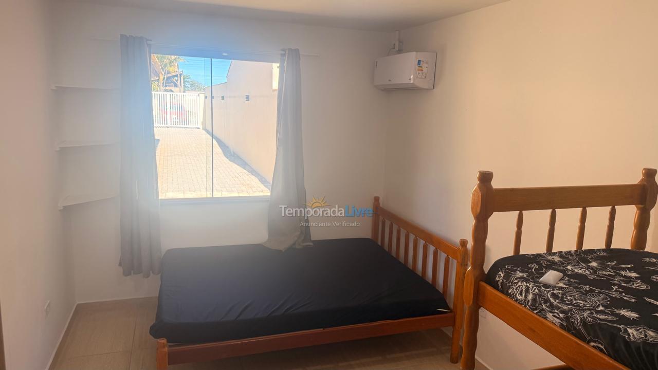 Casa para aluguel de temporada em Guaratuba (Barra do Saí)