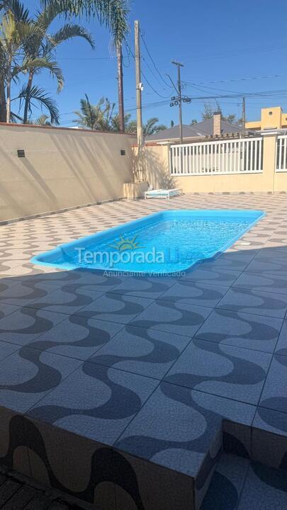 Casa para aluguel de temporada em Guaratuba (Barra do Saí)