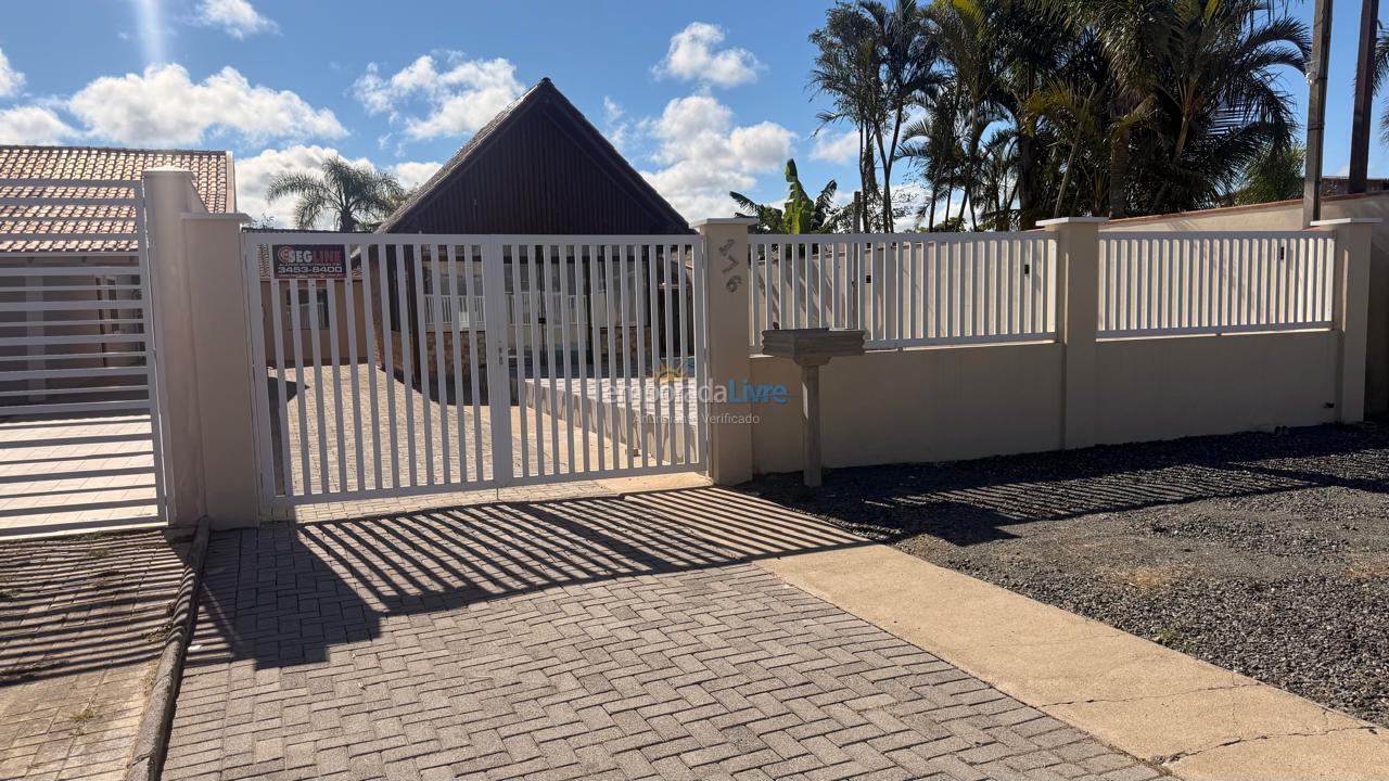 Casa para aluguel de temporada em Guaratuba (Barra do Saí)