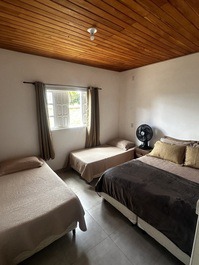 Seu refúgio nas cachoeiras de Milho Verde