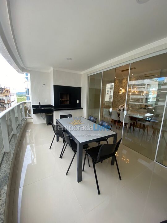 Apartment for vacation rental in Itapema (Meia Praia)