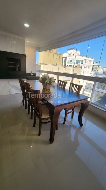 Apartment for vacation rental in Itapema (Meia Praia)