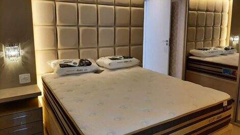 3 Suites Up to 8 people Top Floor Apartment From R$900 per day 70 meters from the sea