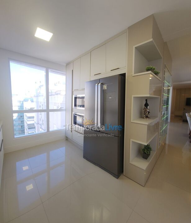 Apartment for vacation rental in Itapema (Meia Praia)