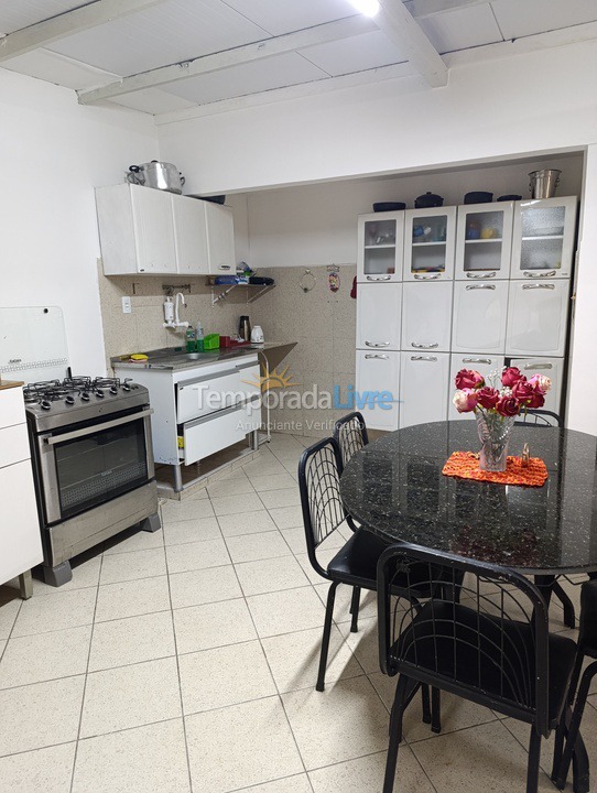 Apartment for vacation rental in Guarapari (Centro)