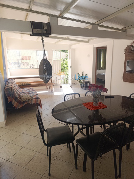 Apartment for vacation rental in Guarapari (Centro)