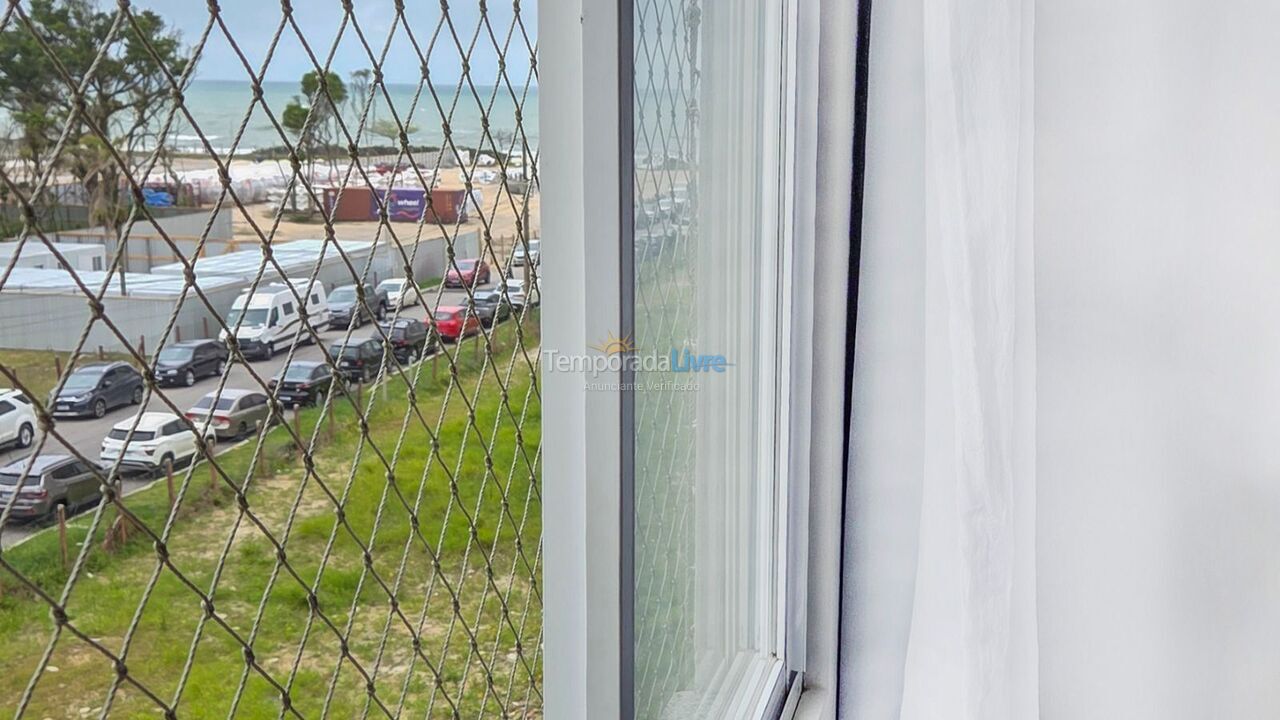 Apartamento para aluguel de temporada em Itapema (Meia Praia)