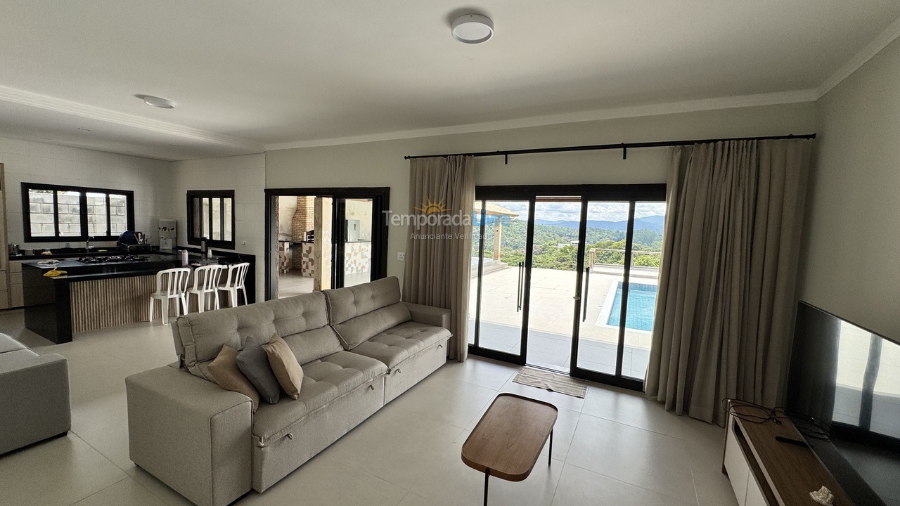 Granja para alquiler de vacaciones em Arujá (Bairro do Retiro)