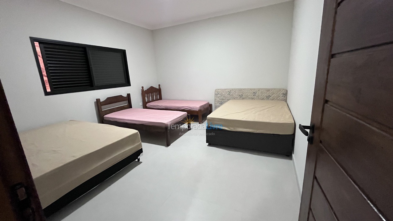 Granja para alquiler de vacaciones em Arujá (Bairro do Retiro)