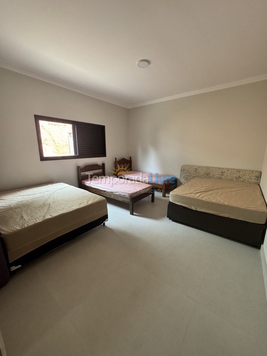 Granja para alquiler de vacaciones em Arujá (Bairro do Retiro)