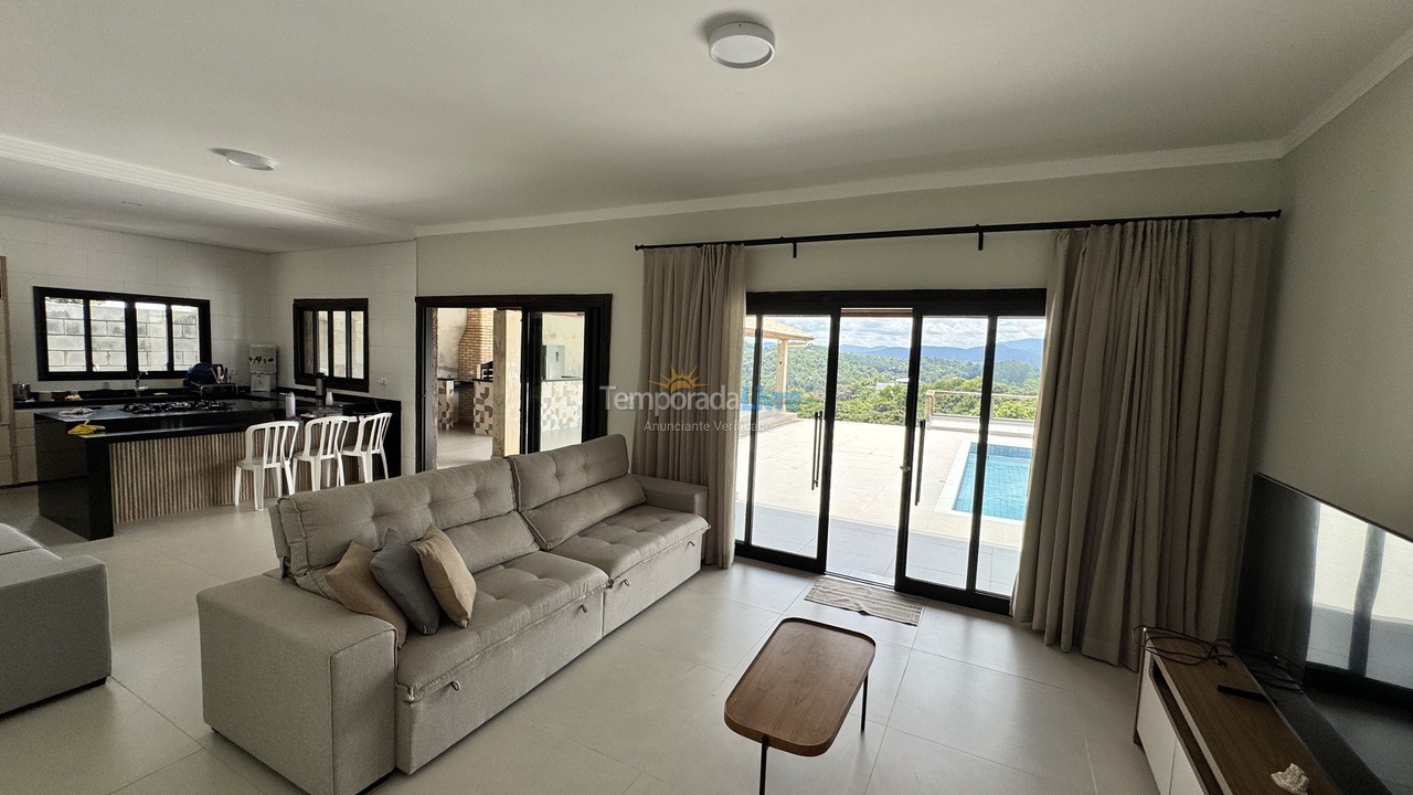 Granja para alquiler de vacaciones em Arujá (Bairro do Retiro)