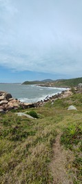 Praia da ribanceira próximo a praia d'água 