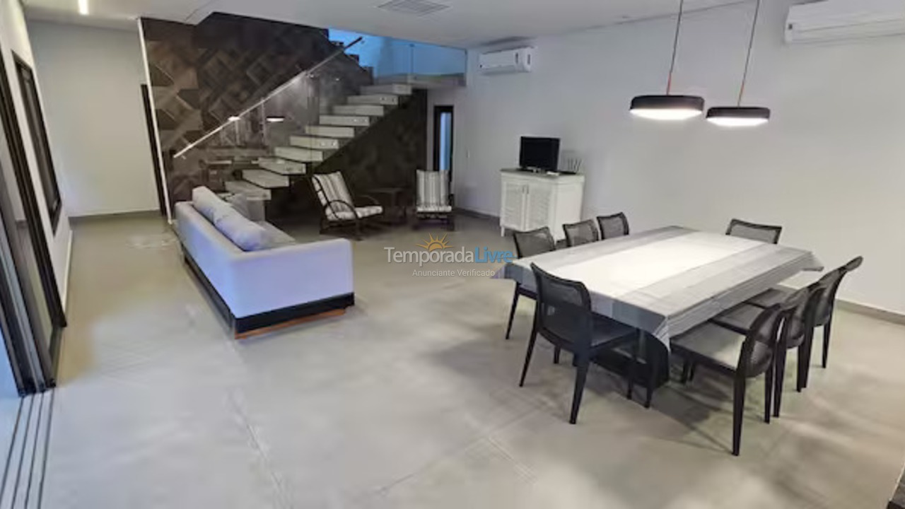 House for vacation rental in São Sebastião (Praia da Baleia)