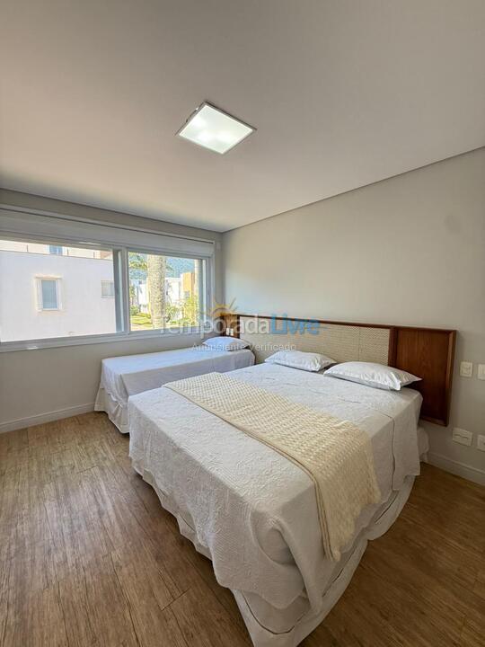 Casa para aluguel de temporada em São Sebastião (Maresias)