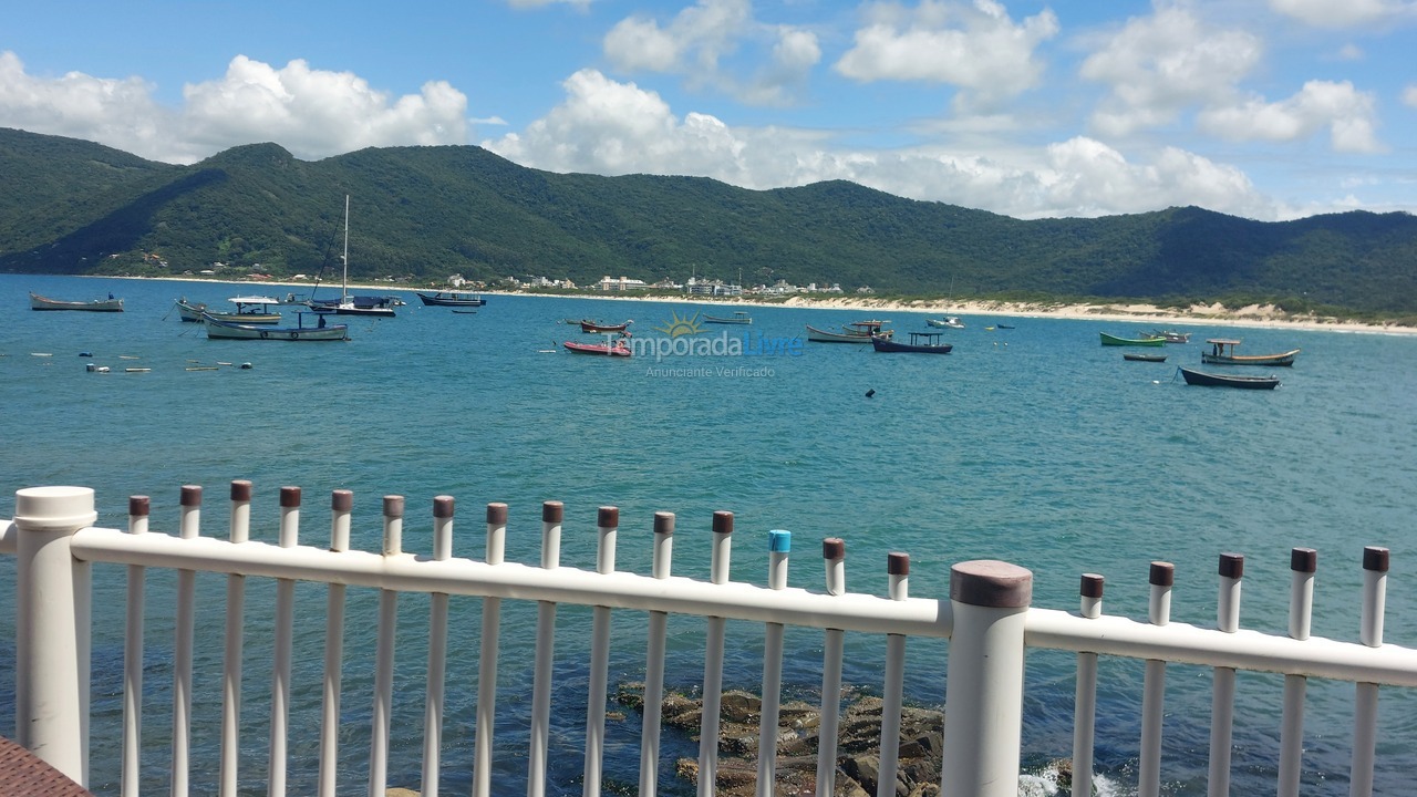 Casa para aluguel de temporada em Florianópolis (Pântano do Sul)