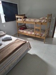 CASA -Cantinho da Praia - COND. FECHADO