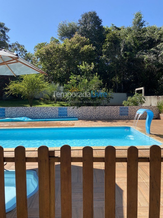 Chácara / sítio para aluguel de temporada em Senador Canedo (Parque Alvorada)