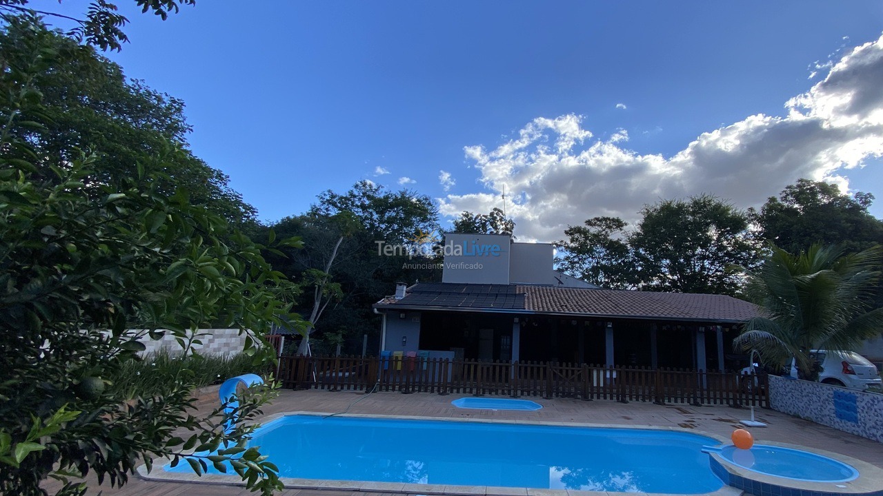 Chácara / sítio para aluguel de temporada em Senador Canedo (Parque Alvorada)