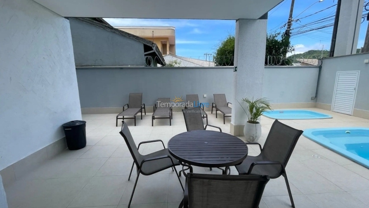 Apartamento para aluguel de temporada em Ubatuba (Pereque Açu)