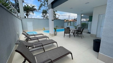 Apto 200mt da 🌴 de Perequê-açu