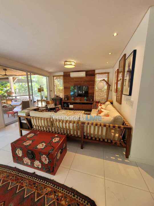 Casa para aluguel de temporada em São Sebastião (Guaecá)