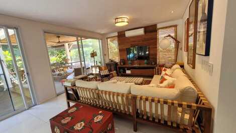 Casa Disponível para Locação NA PRAIA DA BALEIA.