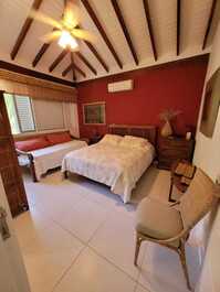 Casa Disponível para Locação NA PRAIA DA BALEIA.