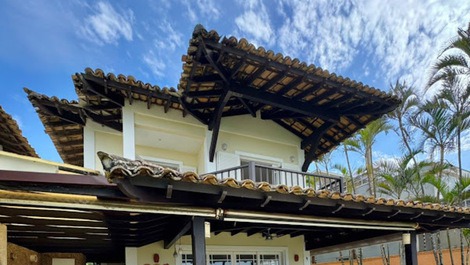 Beachfront House in Juquehy - Gated Community