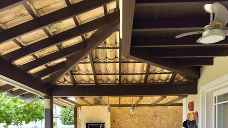 Beachfront House in Juquehy - Gated Community