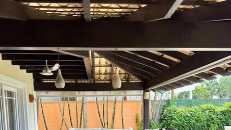 Beachfront House in Juquehy - Gated Community