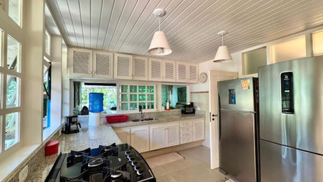 CASA EM CONDOMÍNIO NA PRAIA DE CAMBURIZINHO# PÉ NA AREIA#LITORAL SP