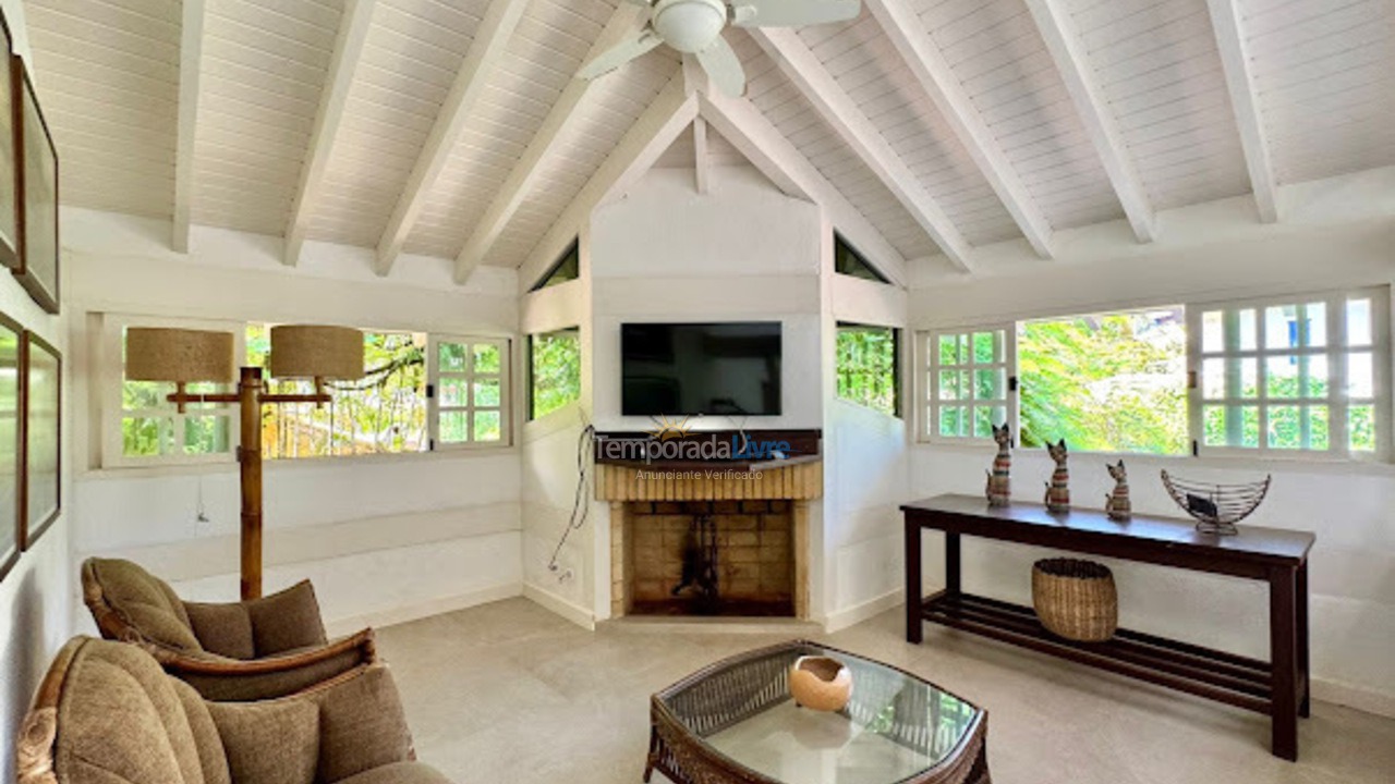 Casa para aluguel de temporada em São Sebastião (Camburizinho)