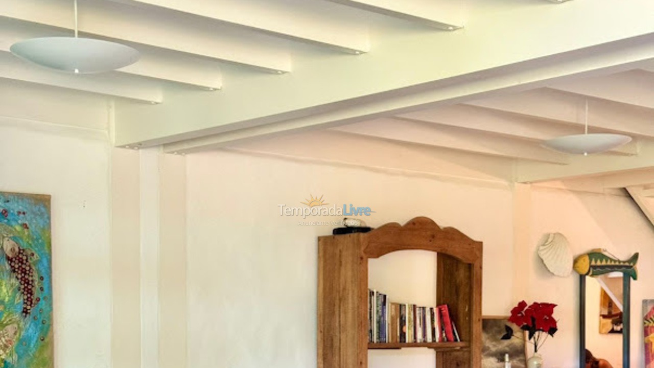 Casa para aluguel de temporada em São Sebastião (Camburizinho)