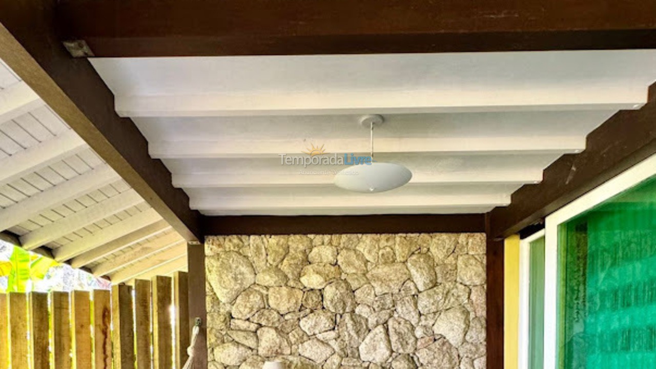 Casa para aluguel de temporada em São Sebastião (Camburizinho)