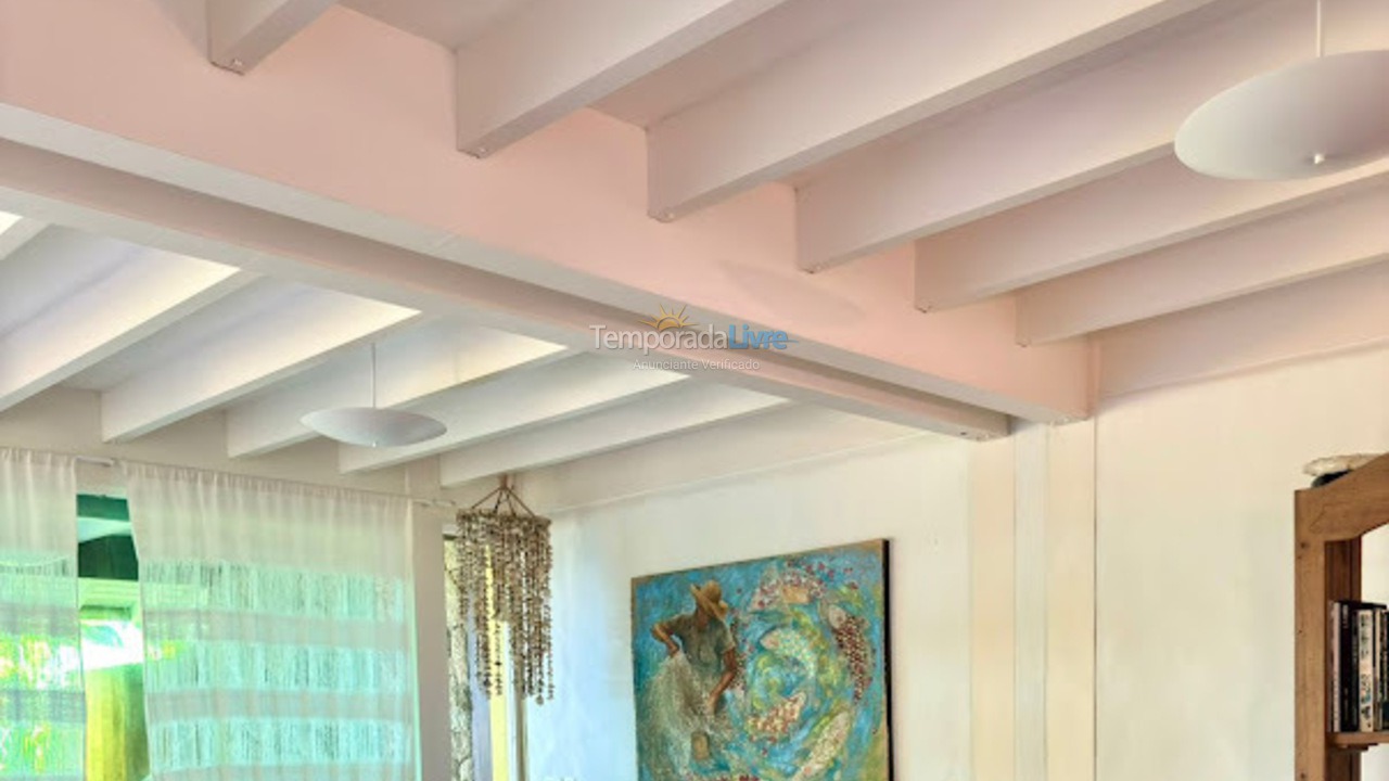 Casa para aluguel de temporada em São Sebastião (Camburizinho)