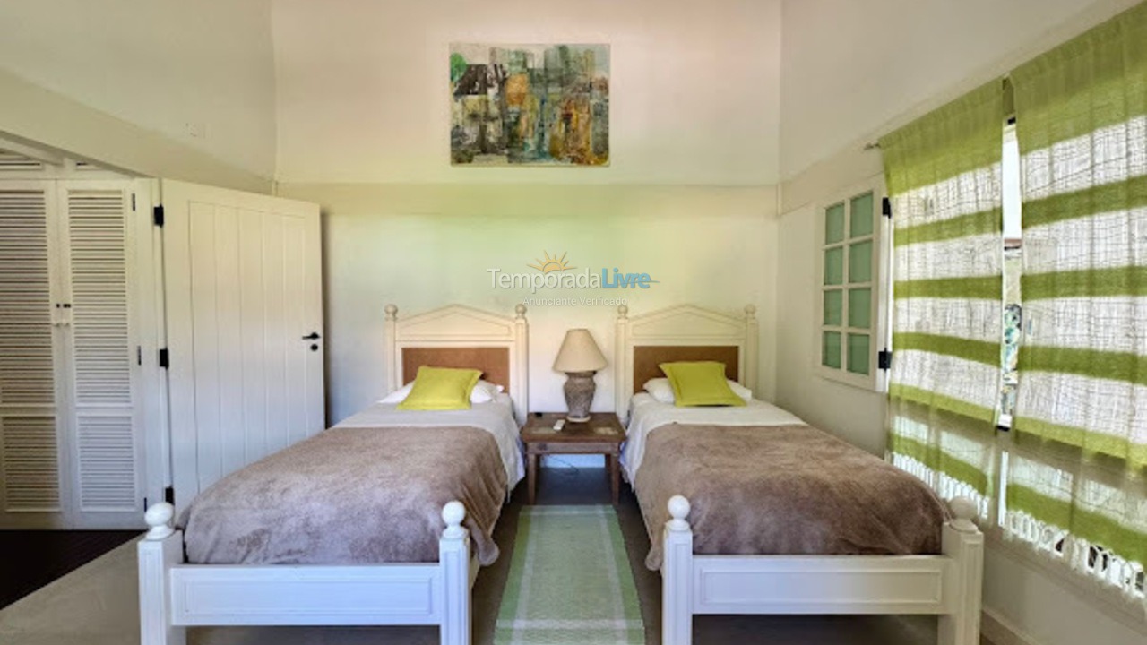 Casa para aluguel de temporada em São Sebastião (Camburizinho)