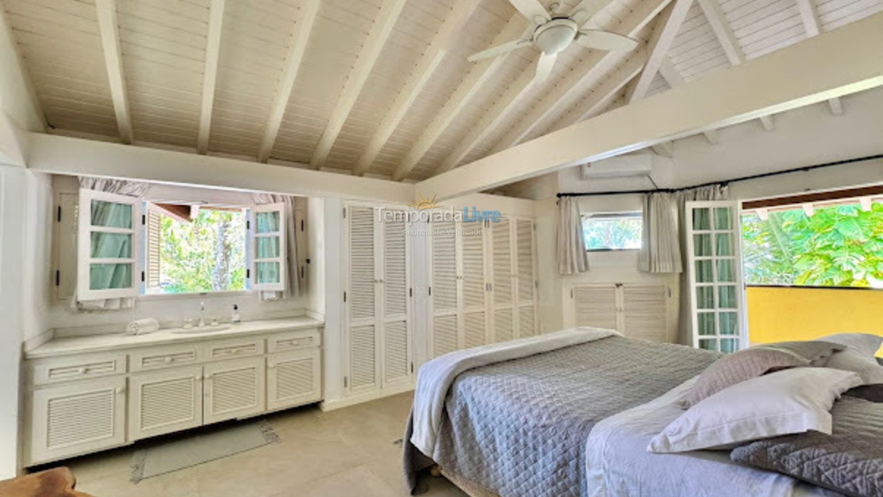 Casa para aluguel de temporada em São Sebastião (Camburizinho)