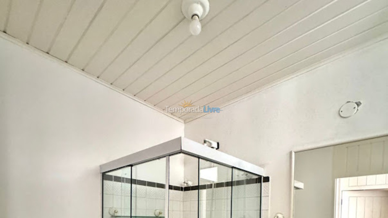 Casa para aluguel de temporada em São Sebastião (Camburizinho)