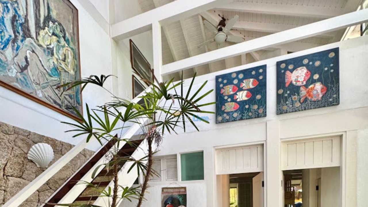 Casa para aluguel de temporada em São Sebastião (Camburizinho)