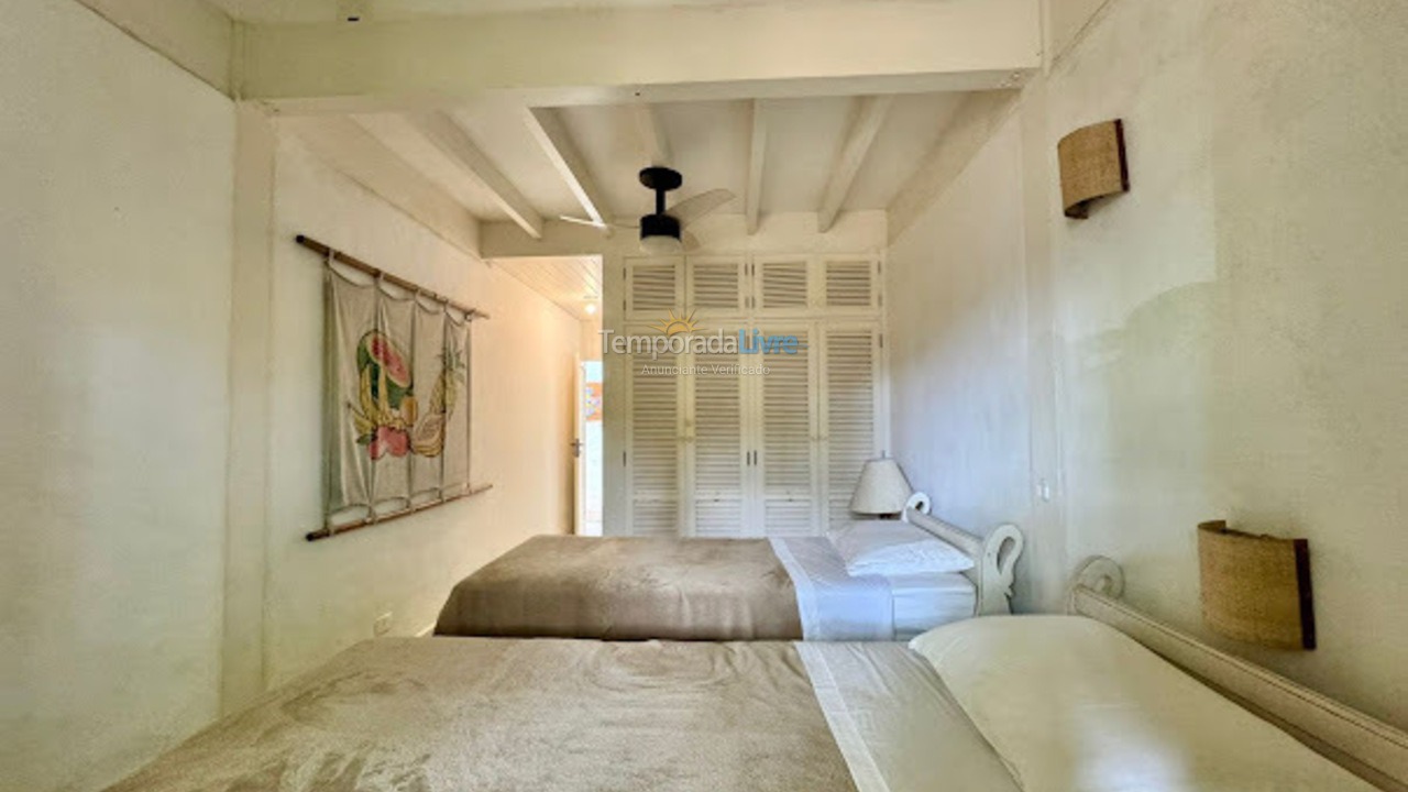 Casa para aluguel de temporada em São Sebastião (Camburizinho)