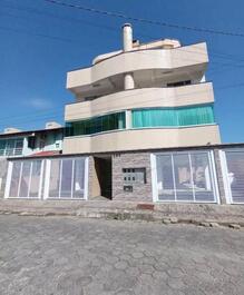 DEPARTAMENTO TERREO CERCA DEL MAR EN BOMBAS